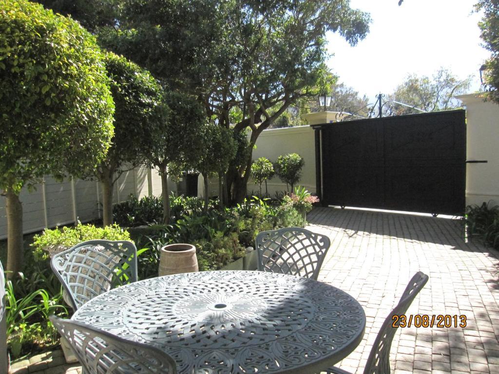 Navona Constantia Guest Cottage Κέιπ Τάουν Εξωτερικό φωτογραφία