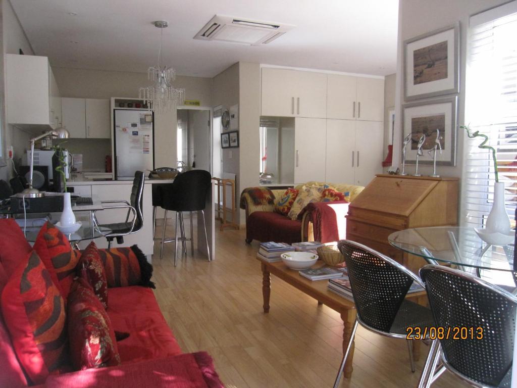 Navona Constantia Guest Cottage Κέιπ Τάουν Εξωτερικό φωτογραφία