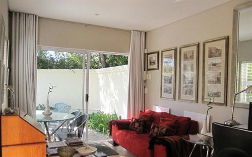 Navona Constantia Guest Cottage Κέιπ Τάουν Εξωτερικό φωτογραφία